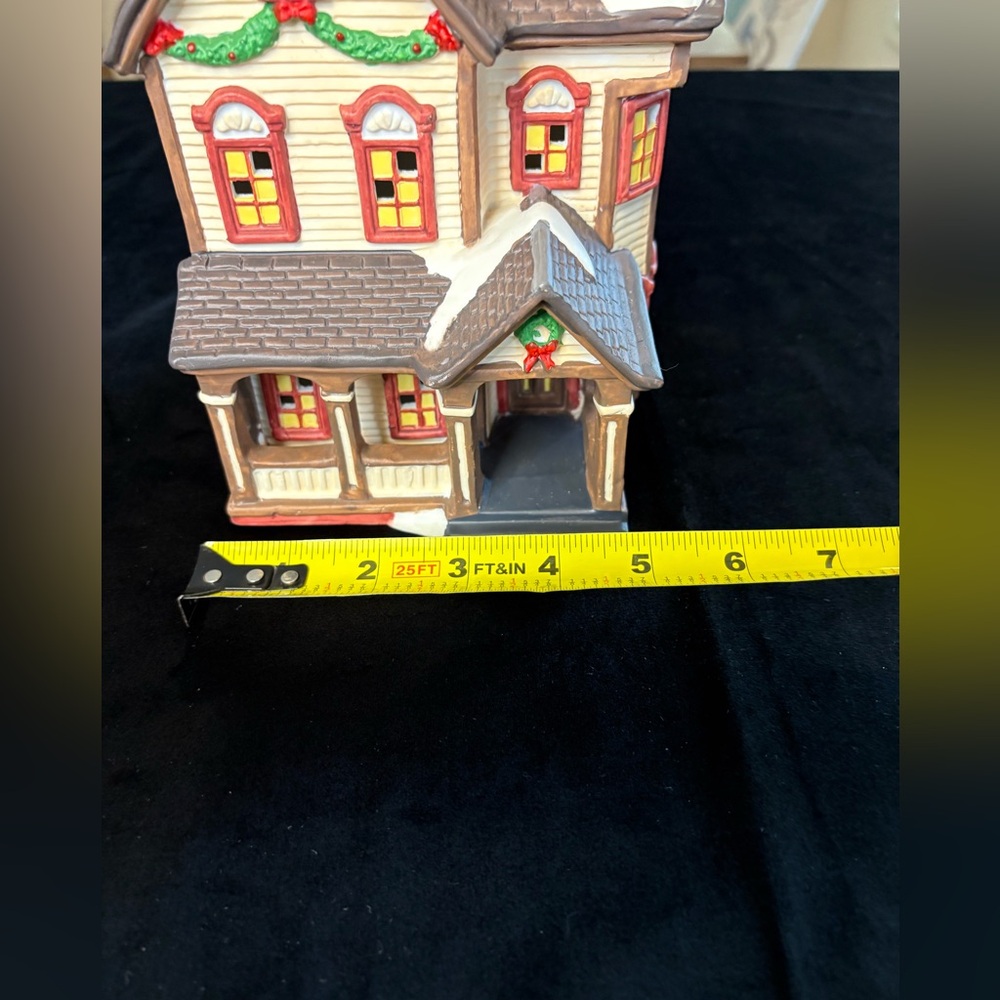 1996 Dickens collectible Victorian series porcelain lighted  house - Picture 10 of 10